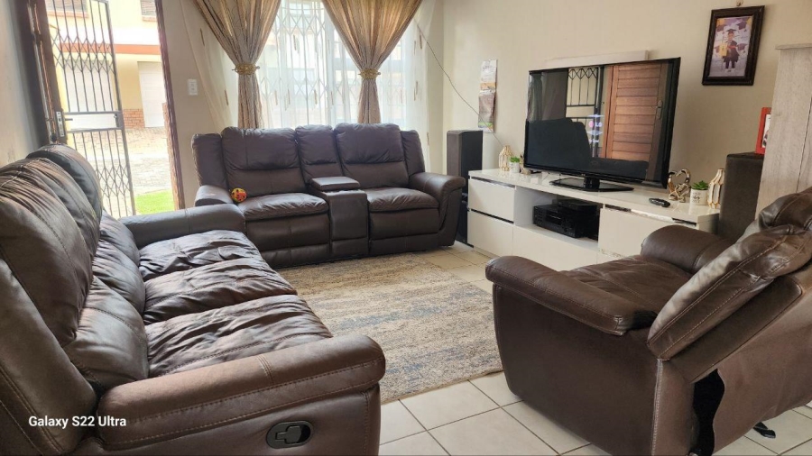 3 Bedroom Property for Sale in Waterval East North West